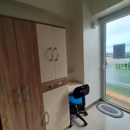 1123B Fieldres Condo By Bambie With Wifi And Drinking Water